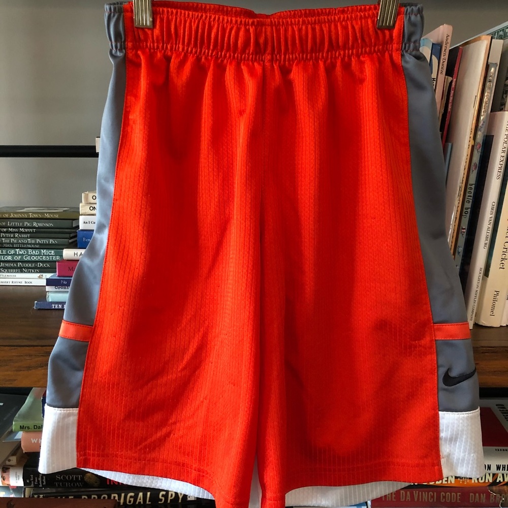 Nike Boys Athletic Shorts S